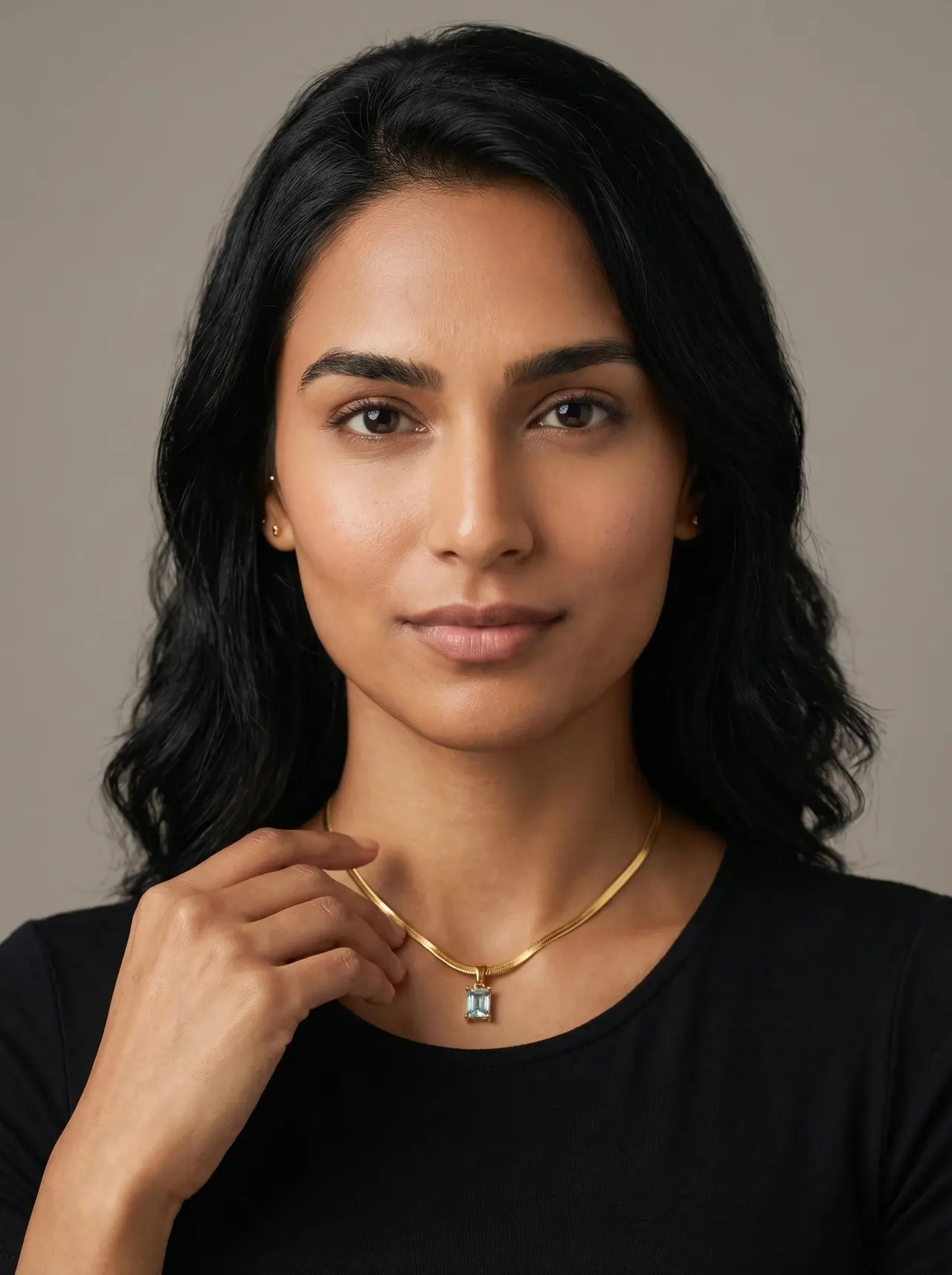 Soleil Snake Chain Pendant — view 3